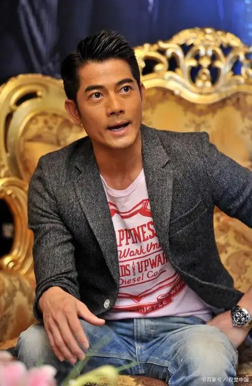 最近,我们发现了一位网友的爆料:郭富城与方媛的母亲,两人年龄仅相差4