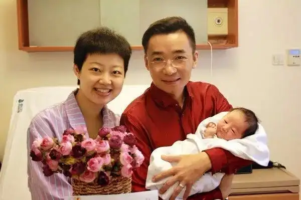 19岁在央视兼职,工作18年没能成央视一哥|高博|央视|任鲁豫|中国传媒