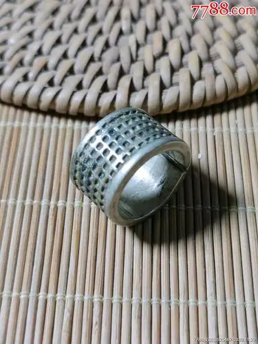 清代白铜缝衣服顶针