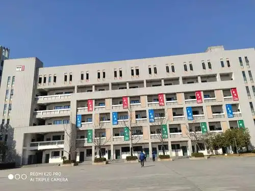 百年名校甬江职高