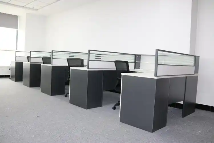 采购屏风职员办公桌需要注意哪些问题?-智贤达办公家具