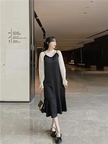 夏天穿"玛丽珍鞋 半裙",既有复古的气息,又有时髦的品味!