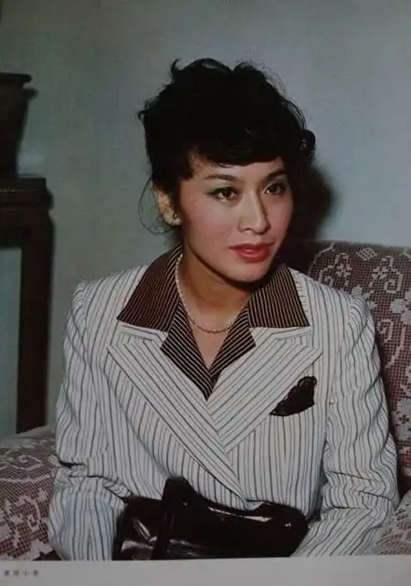 栗原小卷年轻时有多美多时髦?