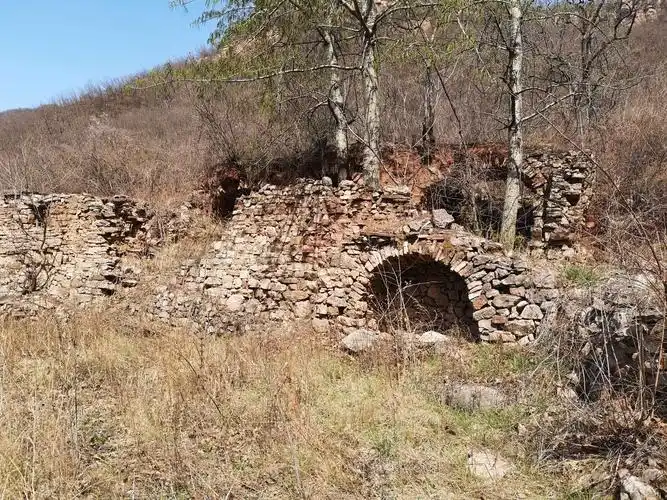 大哥新坟,我们一起回家!