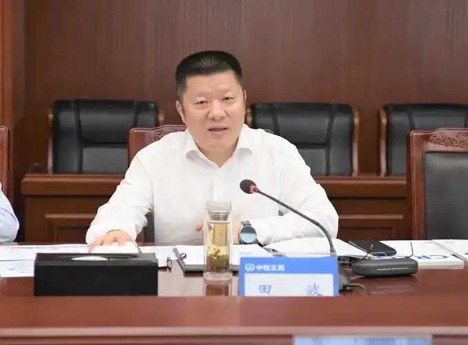 田波与中铁工程装备集团党委书记董事长赵华会谈