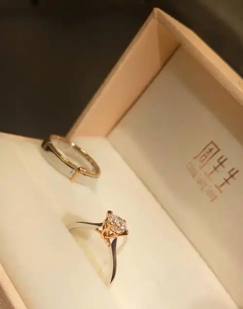 周生生珠宝[promessa系列]同心结钻戒