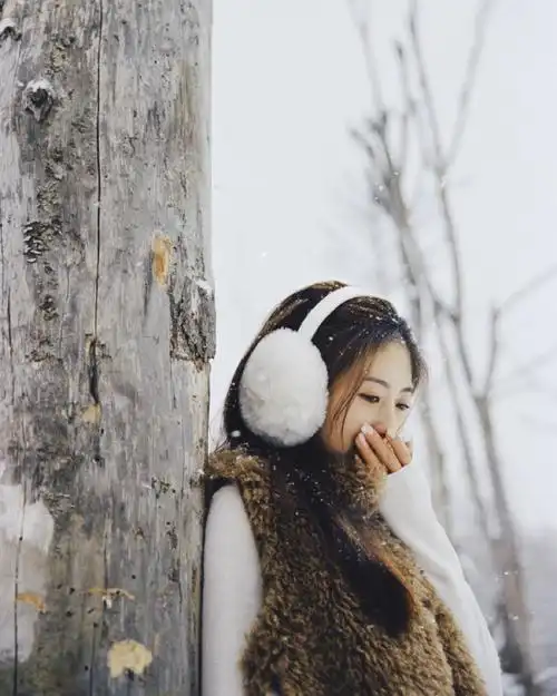 邢菲好像纯爱剧女主#好爱邢菲这组雪景写真啊!