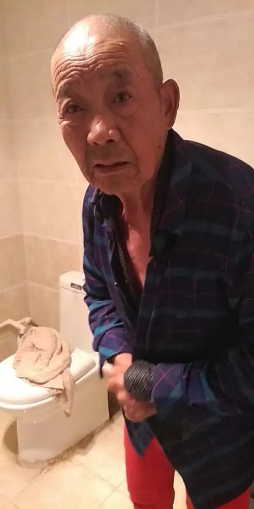 关爱老人,呵护健康——康乐源老年公寓