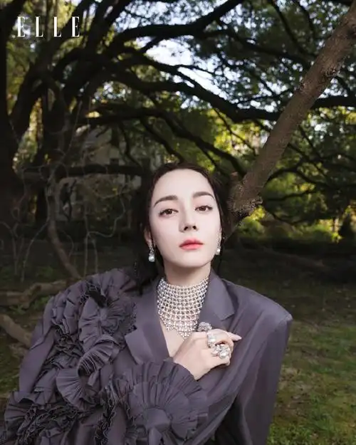 【elle hongkong 7月杂志封面】香港版elle发布迪丽热巴@dear