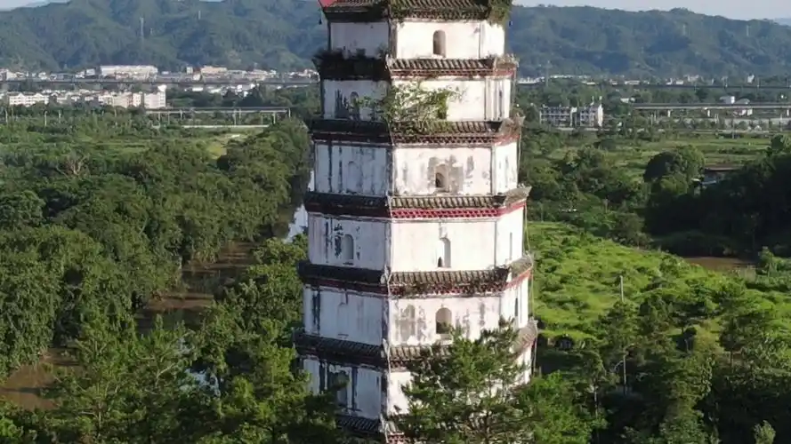 航拍江西瑞金金刚塔