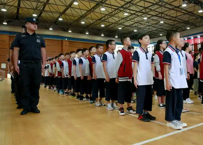 千淘万漉虽辛苦,吹尽狂沙始到金——重庆市龙水湖育才中学校初2023级