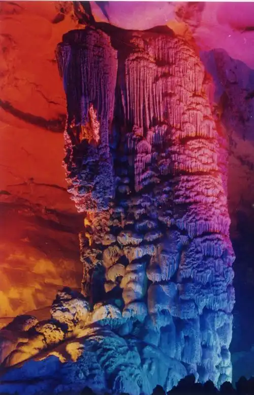 七星岩我们身边的秘境与风景二精彩绝伦的喀斯特溶洞奇观