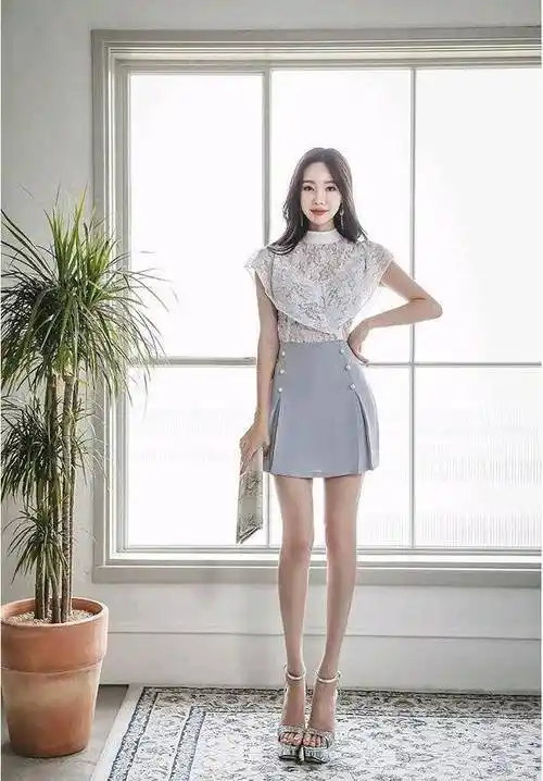 时尚女神金惠美紧身牛仔裤写真果然是身材界的天花板太完美了