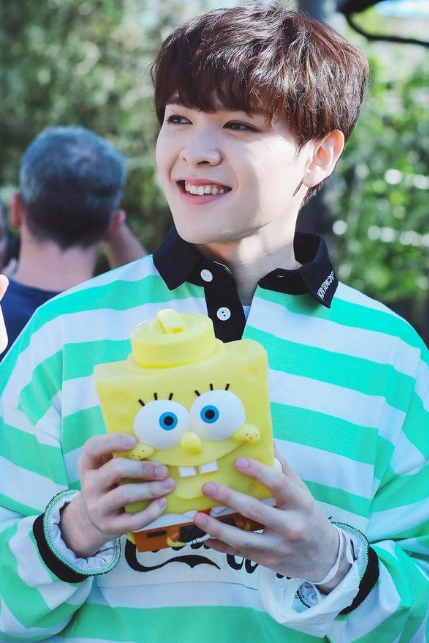 尤长靖是一位实力唱将,散发甜甜的笑容,自带魅力光环.