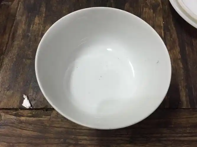 民国时期的细瓷贴画茶碗,包老完整