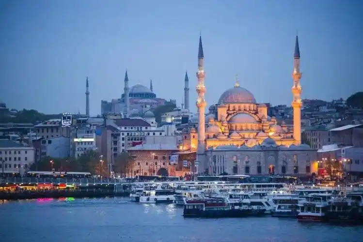 土耳其又上热搜了妻子的浪漫旅行在这里取景满屏的美景好看炸了