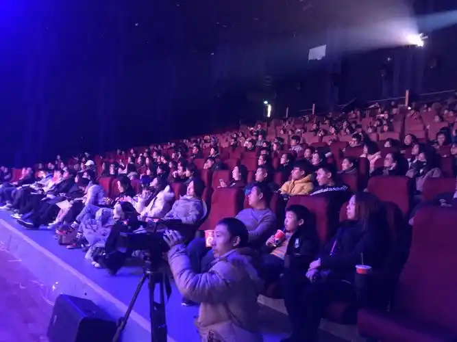 "成都城市音乐会"首场中外经典歌剧专场演出于昨晚在阿法尔剧场圆满