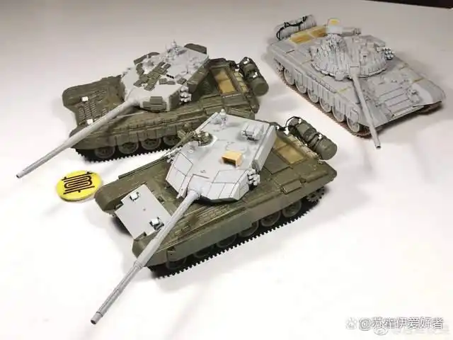 t72魔改现身我国,还装了一个中式坦克的炮塔,真要军援俄罗斯?