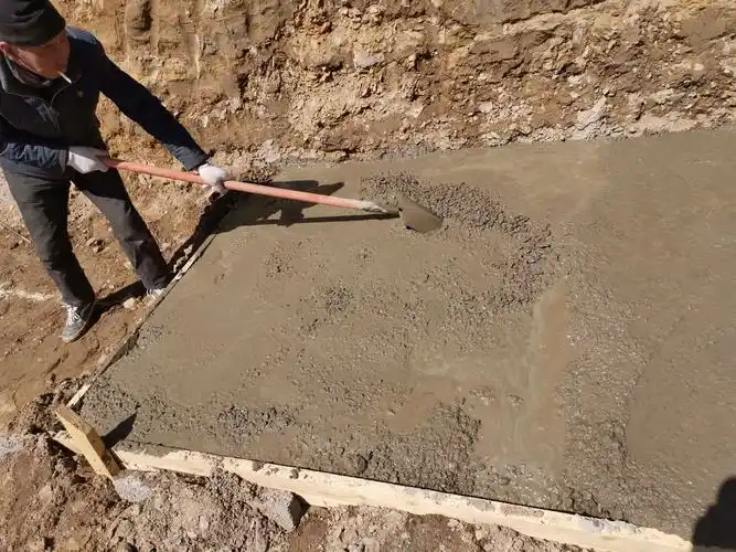 基础垫层混凝土浇筑施工已完成