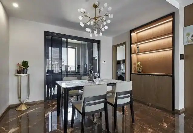 拉丝黑钛金门套包边装修效果图