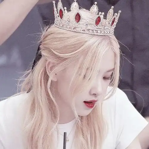 朴彩英头像|金发碧眼朴彩英79ros07 - 知乎