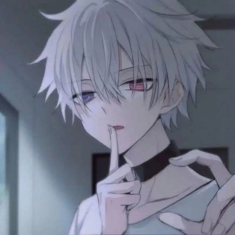 白色系男生动漫头像