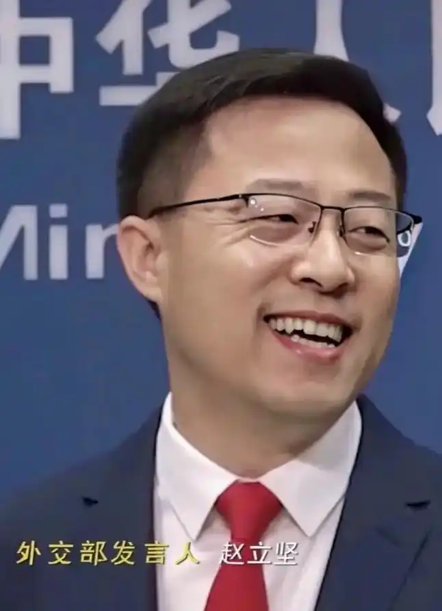 笑一笑十年少翩翩少年风华正茂赵立坚壁纸