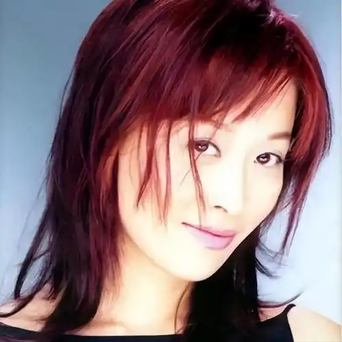 回顾歌手陈琳23岁爆红39岁从9楼一跃而下成母亲余生之痛