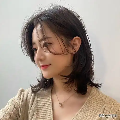 今年最洋气女短发,今年最洋气女短发18岁(推边短发卷卷烫发全都有)