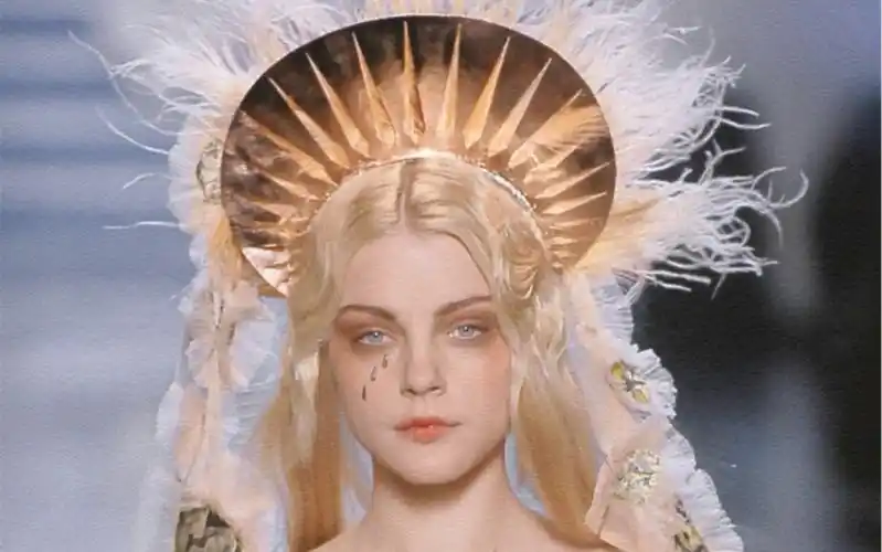 jessica stam 哭泣圣母仙气扑鼻,名场面必看