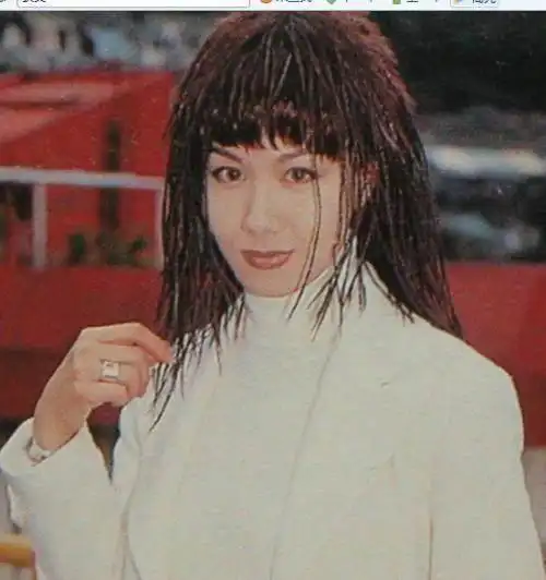 与吕颂贤相爱24年饰演穆桂英走红如今56岁气质优雅美丽