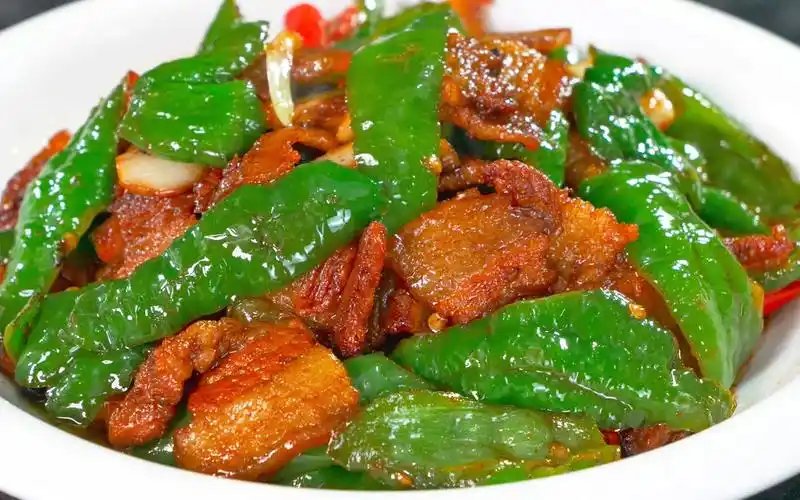 湖南名菜小炒肉怎么炒才香,这样做香辣入味又解馋,配上米饭绝了-司空