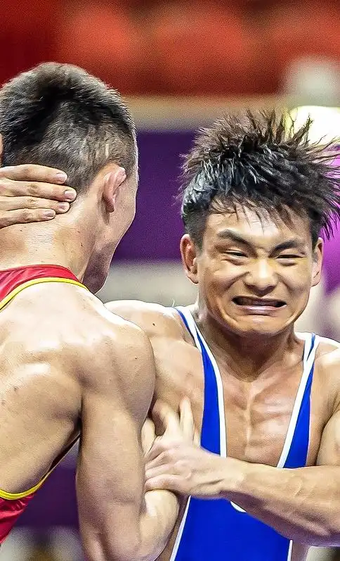 温州今年首个国家级大赛落幕获颁中国摔跤事业突出贡献奖