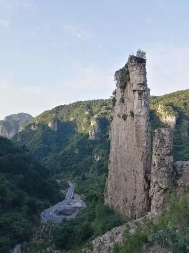 锡崖沟挂壁公路