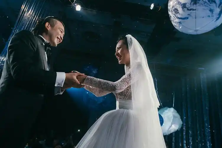 周放刘畅新婚大喜赵丽颖林更新星月cp组团送祝福