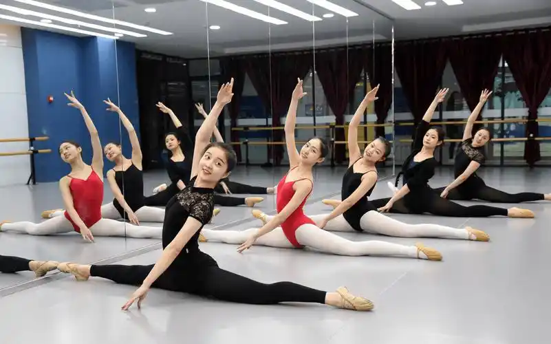 艺考资讯舞蹈艺考生如何根据自身条件选择合适的舞蹈剧目