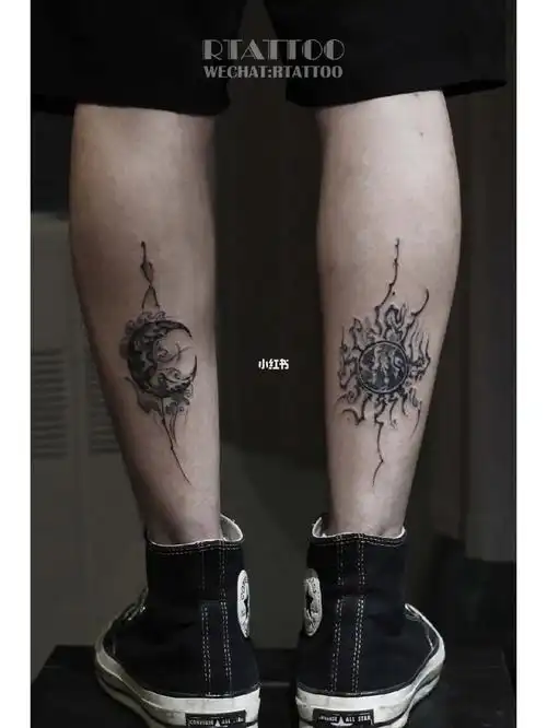 太阳与月亮的纹身