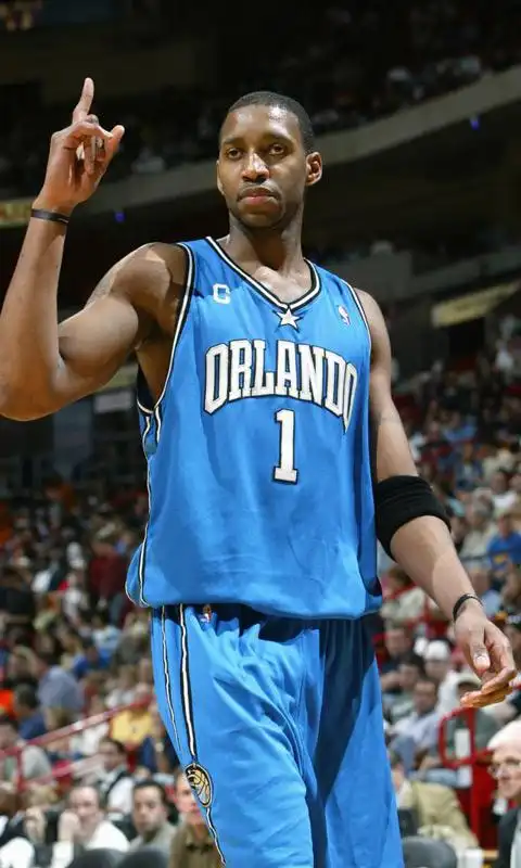 霸气外漏的麦蒂480×800手机壁纸