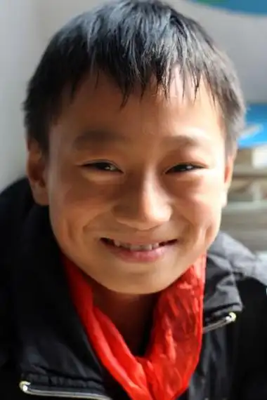 实拍郊区小学孩子们的笑脸