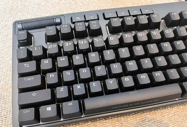 为信仰充值华硕rogstrixflare机械键盘使用体验