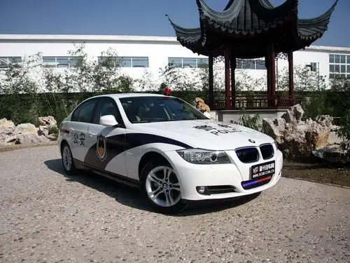 zt 为人民服务 爱卡实拍华晨宝马320i警车