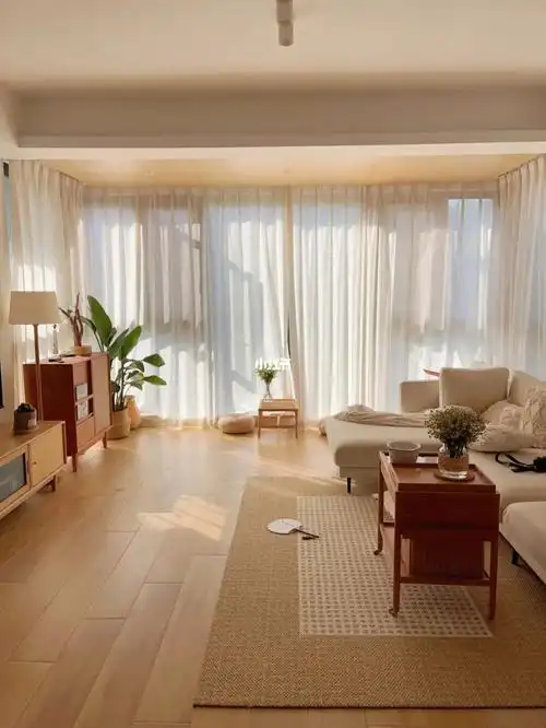 日式装修比较偏重于原木色,整体是朴素自然的风格