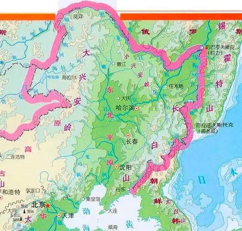 大兴安岭南侧的地形区是什么