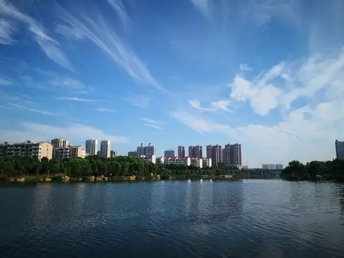 秀美岳阳一一王家河风光带