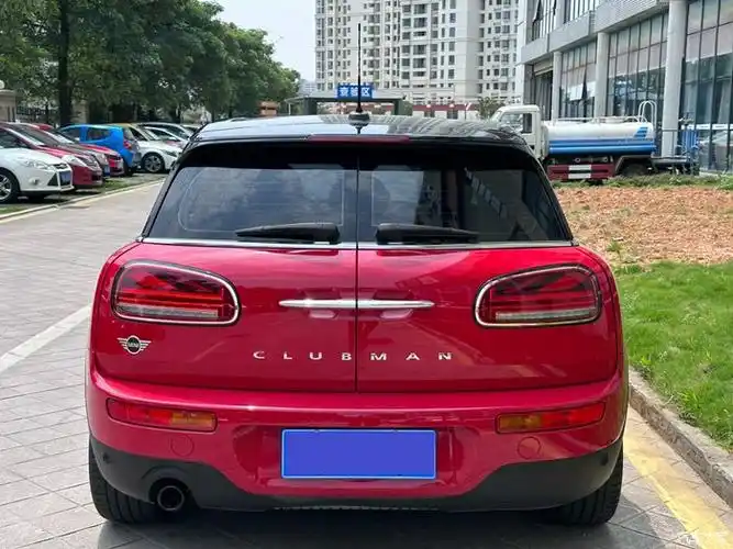 出「mini六门版」20年宝马迷你1.5t烈焰红