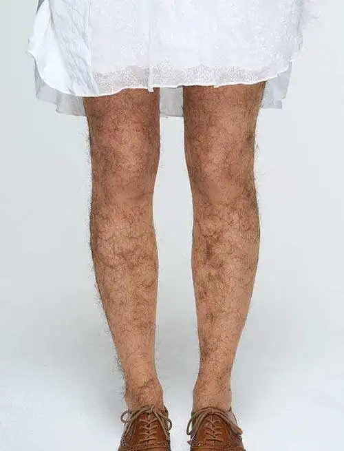 很多人都有腿毛,男孩子有腿毛还没什么,女孩子顶着两条腿的腿毛醋着