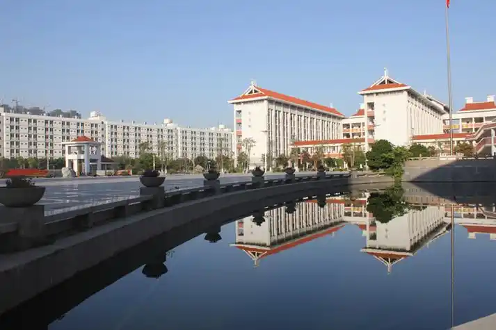 石狮市石光中学 - 福建中小学智慧教育平台