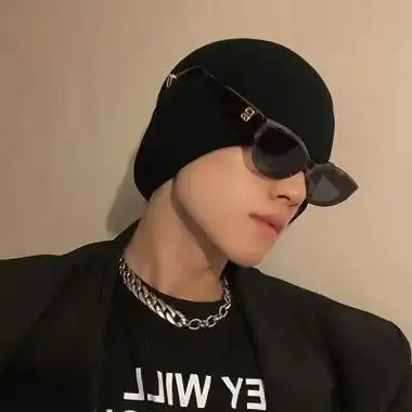 既冷酷又高冷的高清真人男生头像集 小众不多见的稀有微信男头_男生