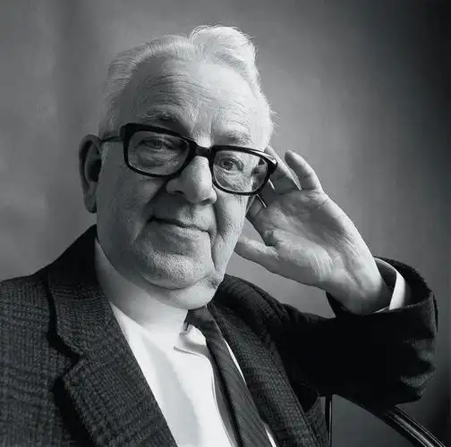 卡耐基写给女人一生的幸福忠告,众多女性受益终生的完美关系法则