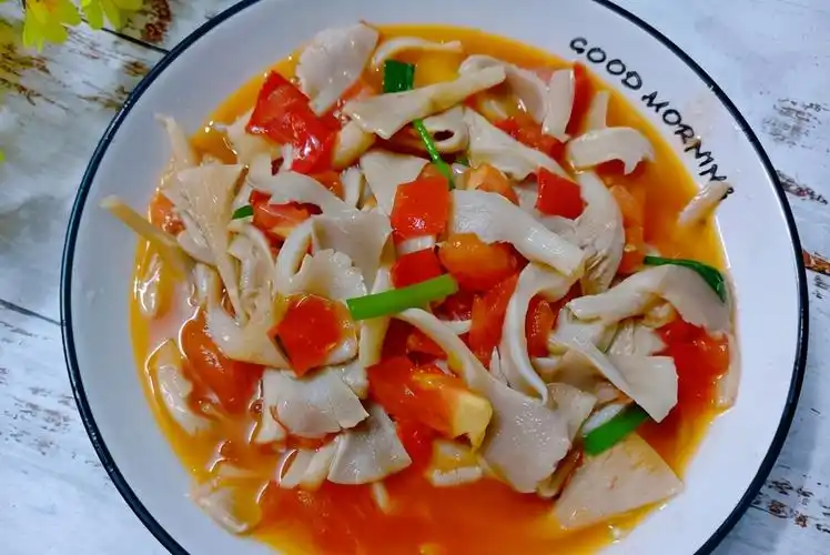 平菇这样炒,真的很费米饭